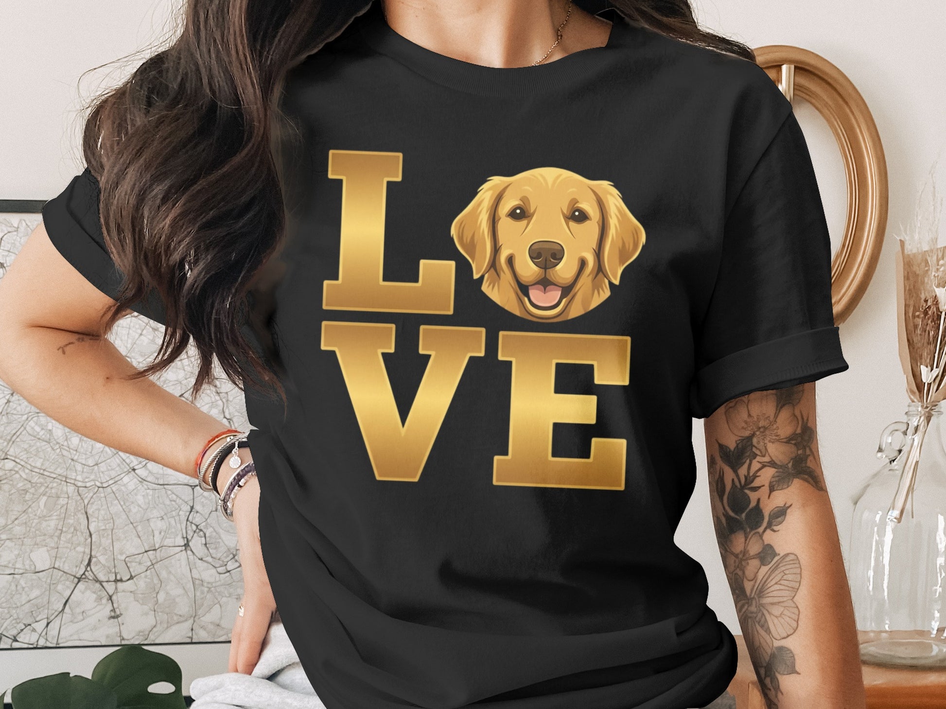 Love Golden Retriever Design Black T-shirt product type