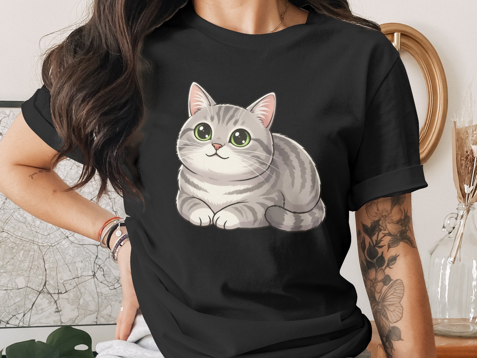 Adorable Gray Tabby Cat Illustration T-shirt