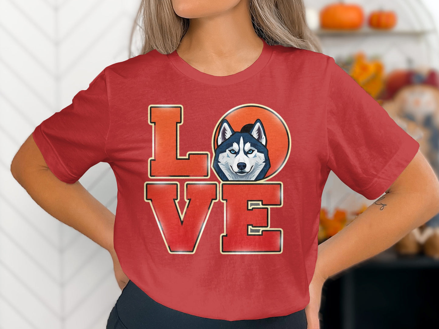 Love Husky Dog Graphic on Red Short Sleeve T-shirt product type