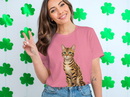 Adorable Cat Graphic Tee Perfect for Pet Lovers