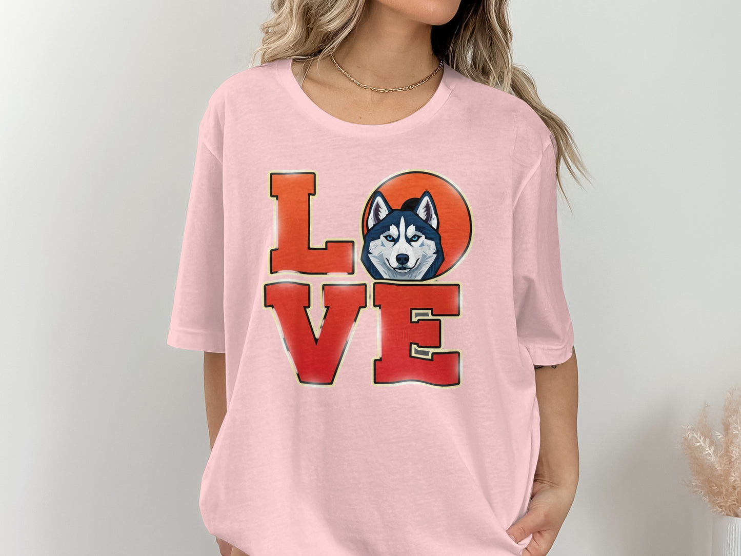 Love Husky Graphic Pink Casual T-shirt product type
